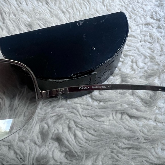 Prada Sunglasses SPR57D - Picture 5 of 9